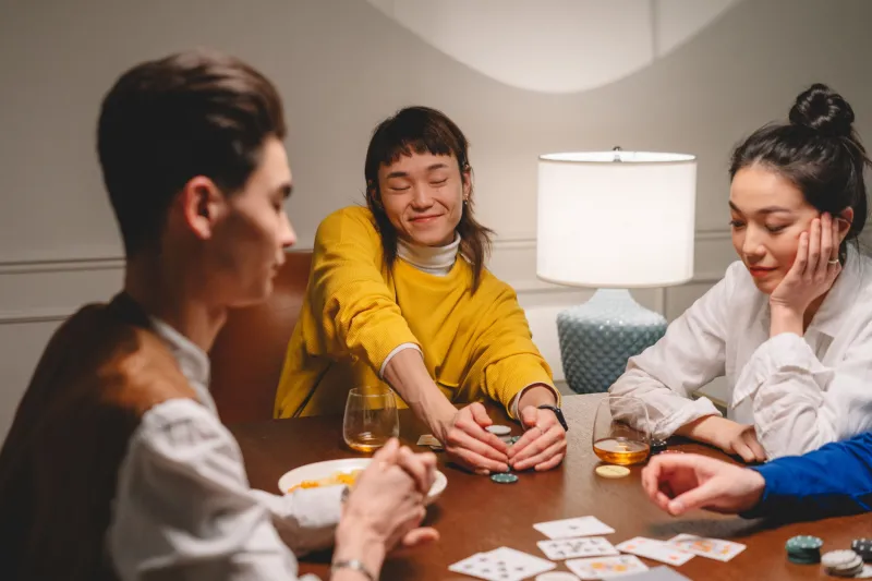 Candy With Company: How Playing Casino Games With Friends Can Blow Up Your Bankroll (Or Save It)